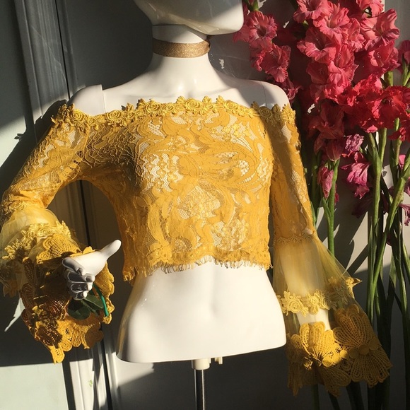 Bell Sleeve Top Boho Glam Yellow NWT Sizes S and M - Picture 7 of 8